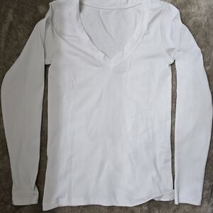 Athleta White Ribbed V-Neck Long Sleeve Top